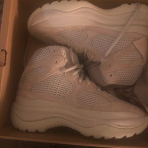 Yeezy Salt dst boot